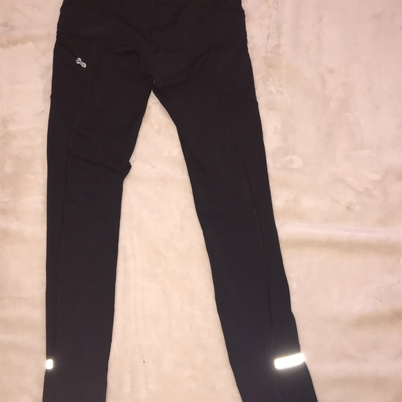 Lululemon pleated ankle pant with reflectors - Picture 7 of 14